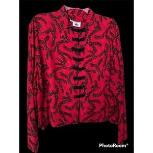 👚✨Very Vineyard Red Black Print Shirt. 3 tops for $20